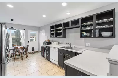 316 Madison Street, Pardeeville, WI 53954 - Photo 7