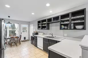 316 Madison St, Pardeeville, WI 53954 - Photo 7