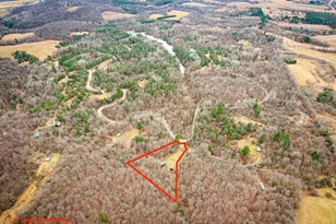 W10448 Whippoorwill Ln, Elroy, WI 53929 - Photo 9