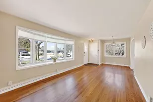 521 Orchard Dr, Madison, WI 53711 - Photo 5