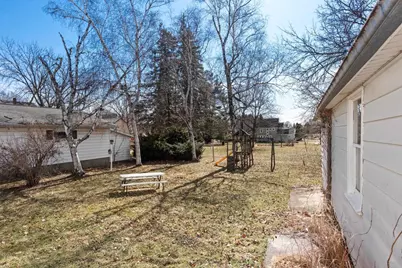 425 Howard Street, Ripon, WI 54971 - Photo 9