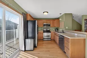 719 Cricket Ln, Madison, WI 53562 - Photo 9