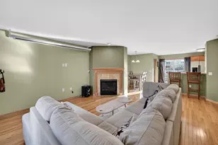 719 Cricket Ln, Madison, WI 53562 - Photo 3