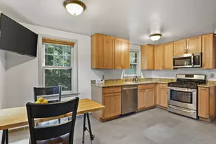 1925 Kendall Avenue, Madison, WI 53726 - Photo 5