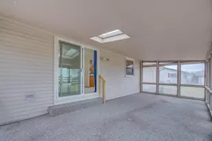 2213 E Huebbe Pkwy, Beloit, WI 53511 - Photo 11