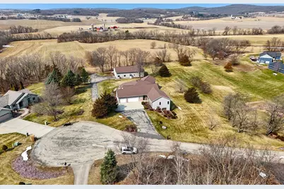N4723 Ridgeview Drive, Portage, WI 53901 - Photo 3