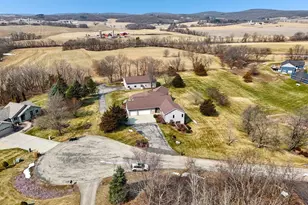 N4723 Ridgeview Dr, Portage, WI 53901 - Photo 3