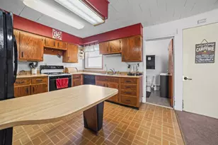 18442 W County Road C, Janesville, WI 53536 - Photo 11