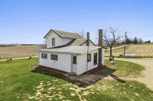 18442 W County Road C, Janesville, WI 53536 - Photo 35