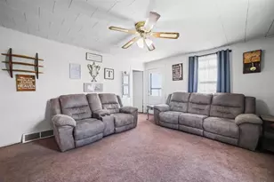 18442 W County Road C, Janesville, WI 53536 - Photo 17