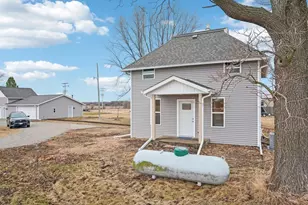 N5288 Co Rd D, Helenville, WI 53137 - Photo 5