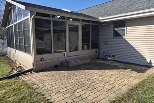 1828 N Claremont Dr, Janesville, WI 53545 - Photo 41