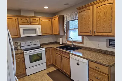 1828 N Claremont Drive, Janesville, WI 53545 - Photo 11