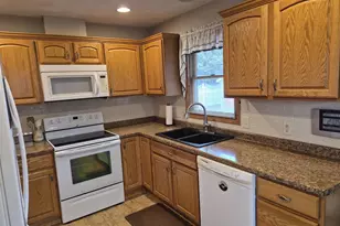 1828 N Claremont Dr, Janesville, WI 53545 - Photo 11