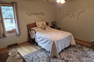 1828 N Claremont Dr, Janesville, WI 53545 - Photo 15