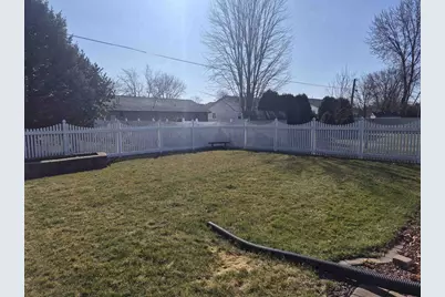 1828 N Claremont Drive, Janesville, WI 53545 - Photo 47