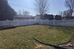 1828 N Claremont Dr, Janesville, WI 53545 - Photo 47