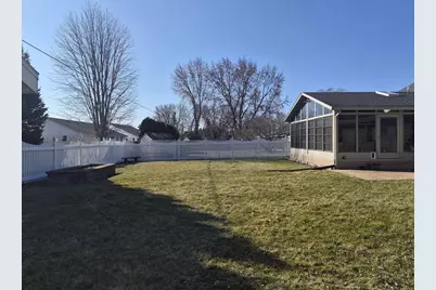 1828 N Claremont Drive, Janesville, WI 53545 - Photo 43