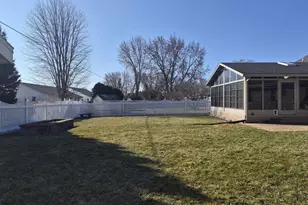 1828 N Claremont Dr, Janesville, WI 53545 - Photo 43