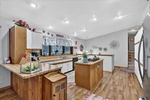 3636 W Rockport Rd, Janesville, WI 53548 - Photo 13