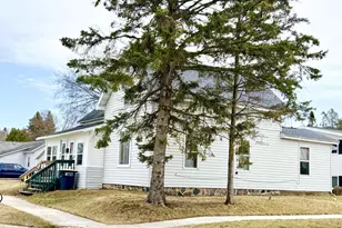 17 W Prospect St, Rhinelander, WI 54501 - Photo 3