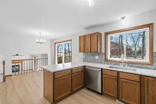 6408 Fox Run, Mcfarland, WI 53558 - Photo 17