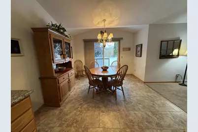2070 Cobblestone Court, Beloit, WI 53511 - Photo 15