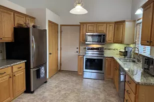 2070 Cobblestone Ct, Beloit, WI 53511 - Photo 13