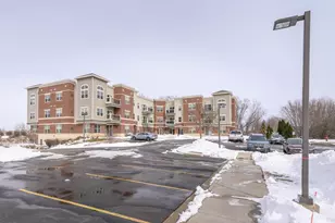 5194 Sassafras Dr, Fitchburg, WI 53711 - Photo 5