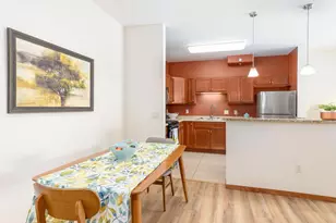 5194 Sassafras Dr, Fitchburg, WI 53711 - Photo 11