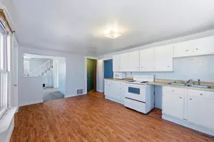 411 E Division St, Watertown, WI 53094 - Photo 5