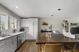 6305 Jacobs Way, Madison, WI 53711 - Photo 9