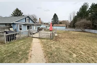 2127 Rockport Road, Janesville, WI 53548 - Photo 17