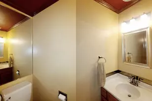 3117 Todd Dr, Madison, WI 53713 - Photo 9