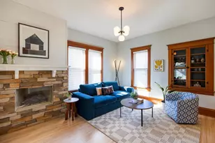 210 S 6th St, Mount Horeb, WI 53572 - Photo 5