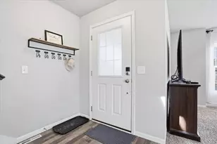 1406 Thoreau Dr, Sun Prairie, WI 53590 - Photo 3