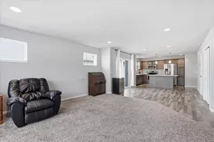 1406 Thoreau Dr, Sun Prairie, WI 53590 - Photo 5