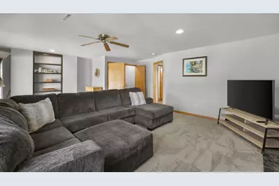 6318 Seven Pines Avenue, Madison, WI 53718 - Photo 23