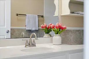 6941 Chester Dr, Madison, WI 53719 - Photo 17