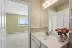 6941 Chester Dr, Madison, WI 53719 - Photo 19