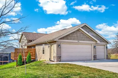 901 Blue Mounds Street, Mount Horeb, WI 53572 - Photo 37