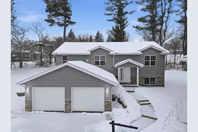 330 Waite Lane, Platteville,  53818 - Photo 1