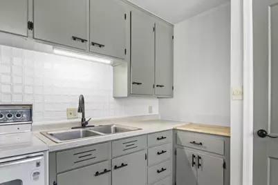 111 E Green Street, Watertown, WI 53098 - Photo 23