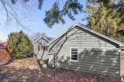 111 E Green Street, Watertown, WI 53098 - Photo 33