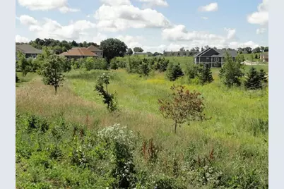 L96 Savannah Parkway, Deerfield, WI 53531 - Photo 3