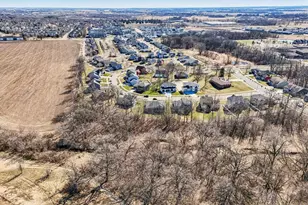 1158 Gracing Oaks Ln, Sun Prairie, WI 53590 - Photo 31