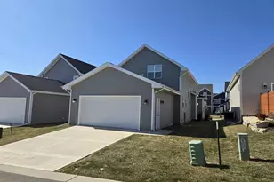 2914 Mizuna Dr, Fitchburg, WI 53711 - Photo 27