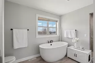 2820 Bluebird Dr, Portage, WI 53901 - Photo 35