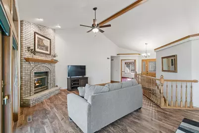 W14116 Selwood Drive, Prairie Du Sac, WI 53578 - Photo 17