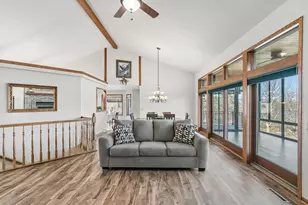 W14116 Selwood Dr, Prairie Du Sac, WI 53578 - Photo 7